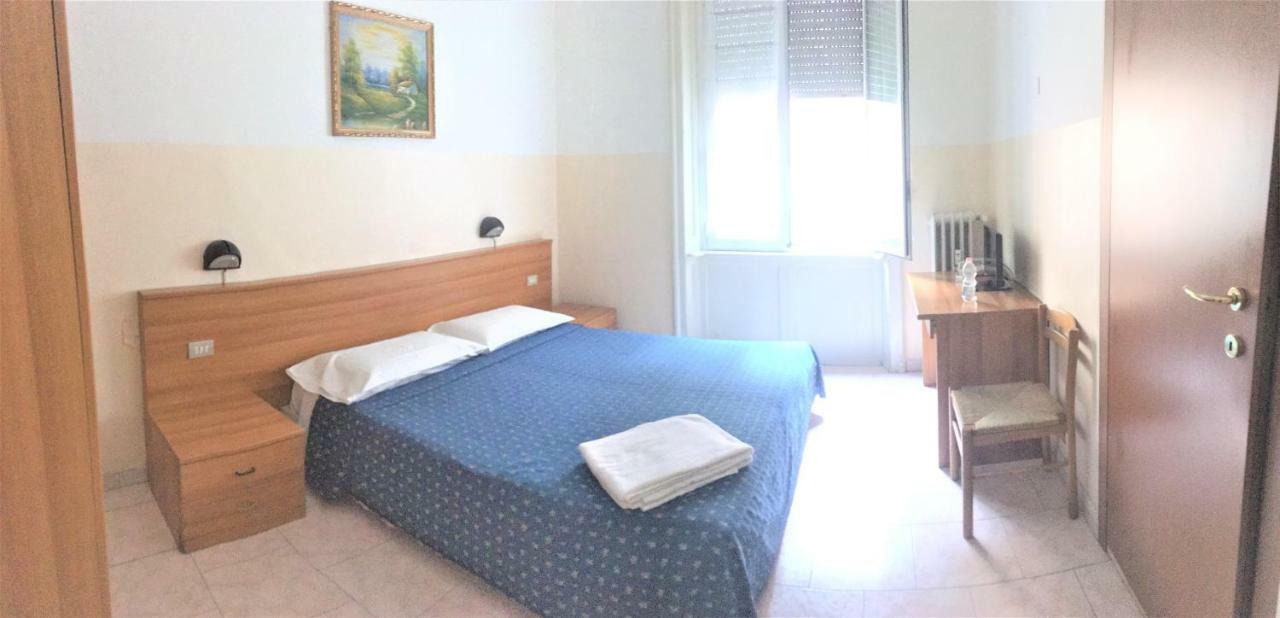 Hotel San Tomaso - Milan — Fotos 1